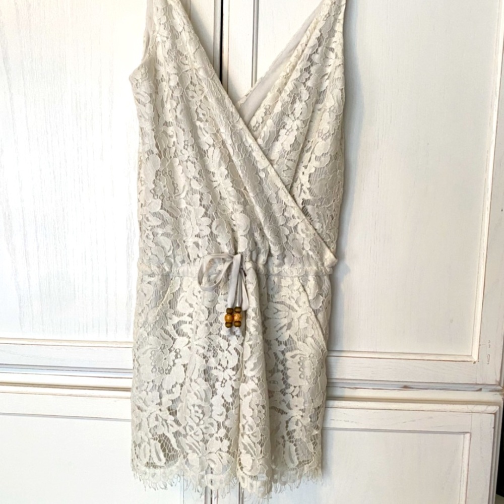 White lace dress